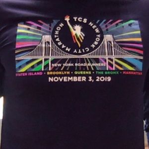 NYRR TSC NYC Marathon ‘19 Men’s shirt sz M New